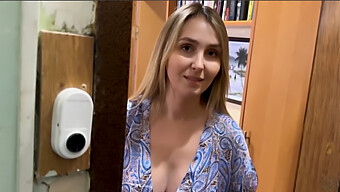 Reife Russische Milf Wird In Einem Pov-Video Gefickt