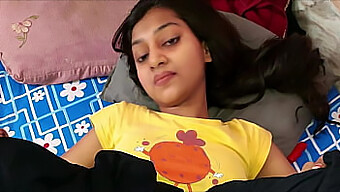 Indian Teen Gets Her Mouth Filled With Cum After A Hot Blowjob