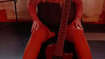 Amateur Blonde'S Big Boobs And Guitar Solo