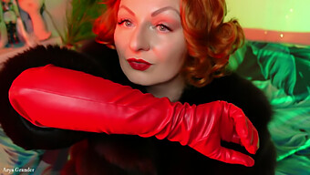 Amatérska Milf V Latexových Rukaviciach - Úžasné Fetiš Video