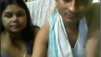 A Desi Amateur'S Webcam Performance Of Her Breasts