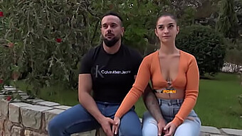 Candy Fly Y La Experiencia Al Aire Libre De Su Novio Al Mamar Por Primera Vez