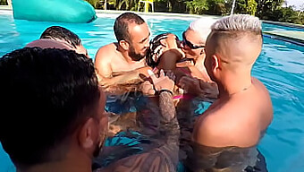 Beautiful Couple Enjoys Group Sex With Their Amateur Friends