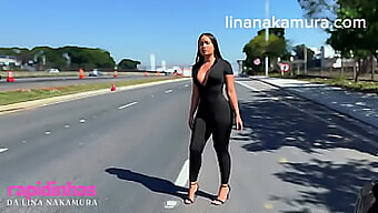 Lina Nakamura Viene Scopata Nella Sua Figa Da Un Camionista Dotato Sull'Autostrada