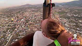 Intens Elskov Ved Daggry (Hun Tager Sperm Ind) På Toppen Af Pyramider I En Varmluftsballon